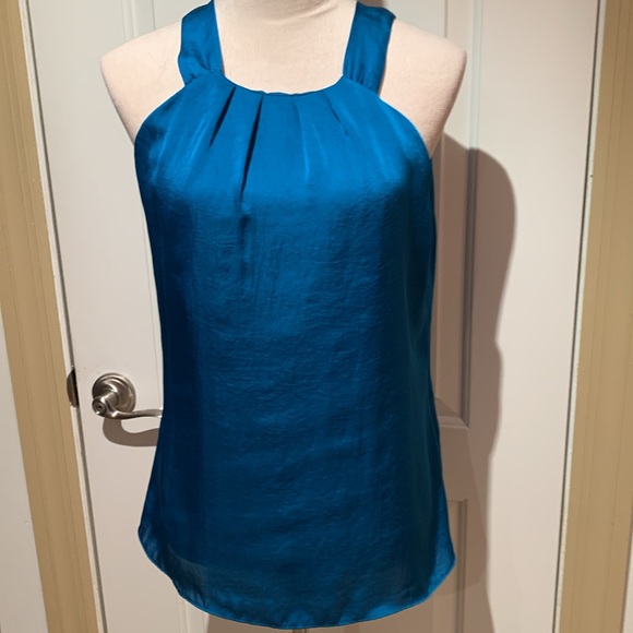 VIOLET & CLAIRE. Beautiful blue sleeves satin top. Size M. - Picture 2 of 9